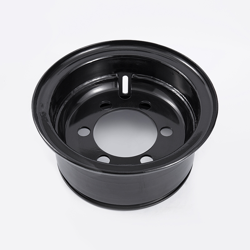 KOMATSU Gaffeltruck i ett stykke stålfelg 28x9-15